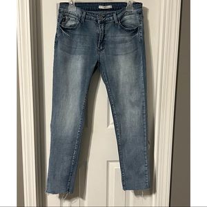 KANCAN JEANS